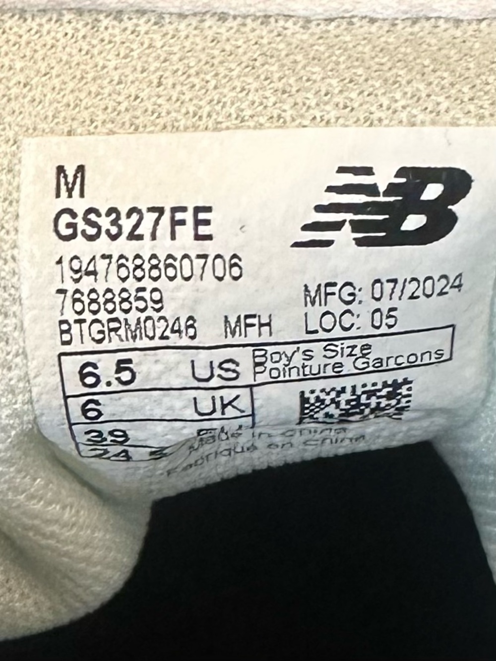 🆕 New Balance 327 Shoes - Picture 9 of 9